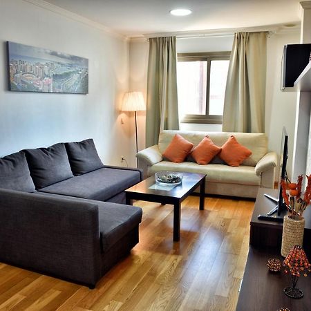 Wonderstays Apartamentos La Estacion Малага Екстериор снимка