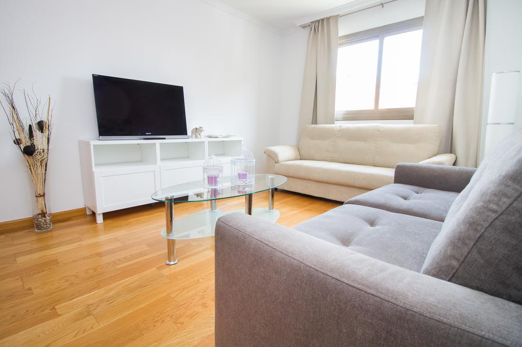 Wonderstays Apartamentos La Estacion Малага Екстериор снимка