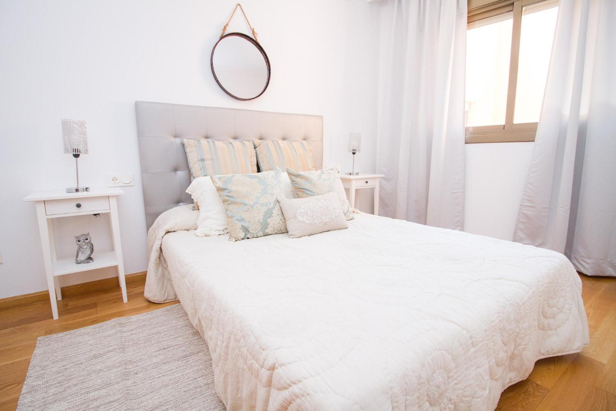 Wonderstays Apartamentos La Estacion Малага Екстериор снимка